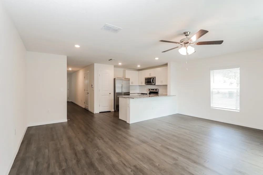 3628 Fulton Ferry Ln - Photo 5 of 17