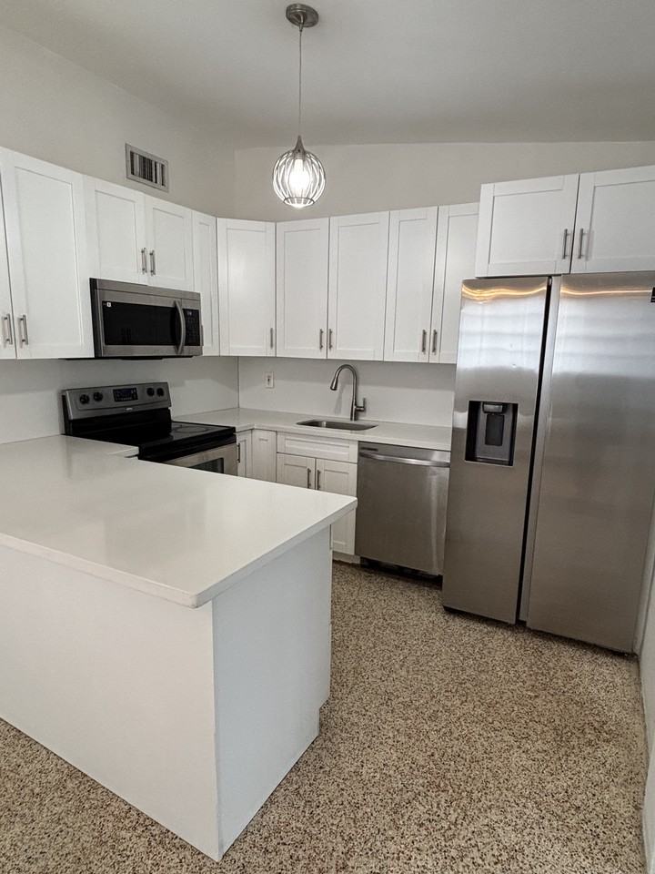 3311 Sw 87th Ct #NA - Photo 6 of 18