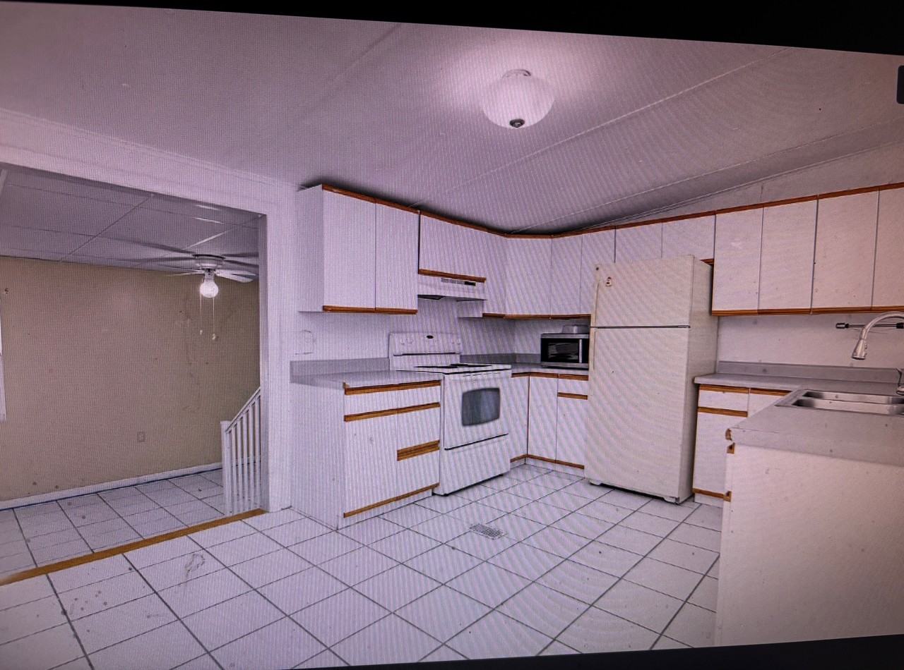 111 Grassy Key Ln #NA - Photo 5 of 10