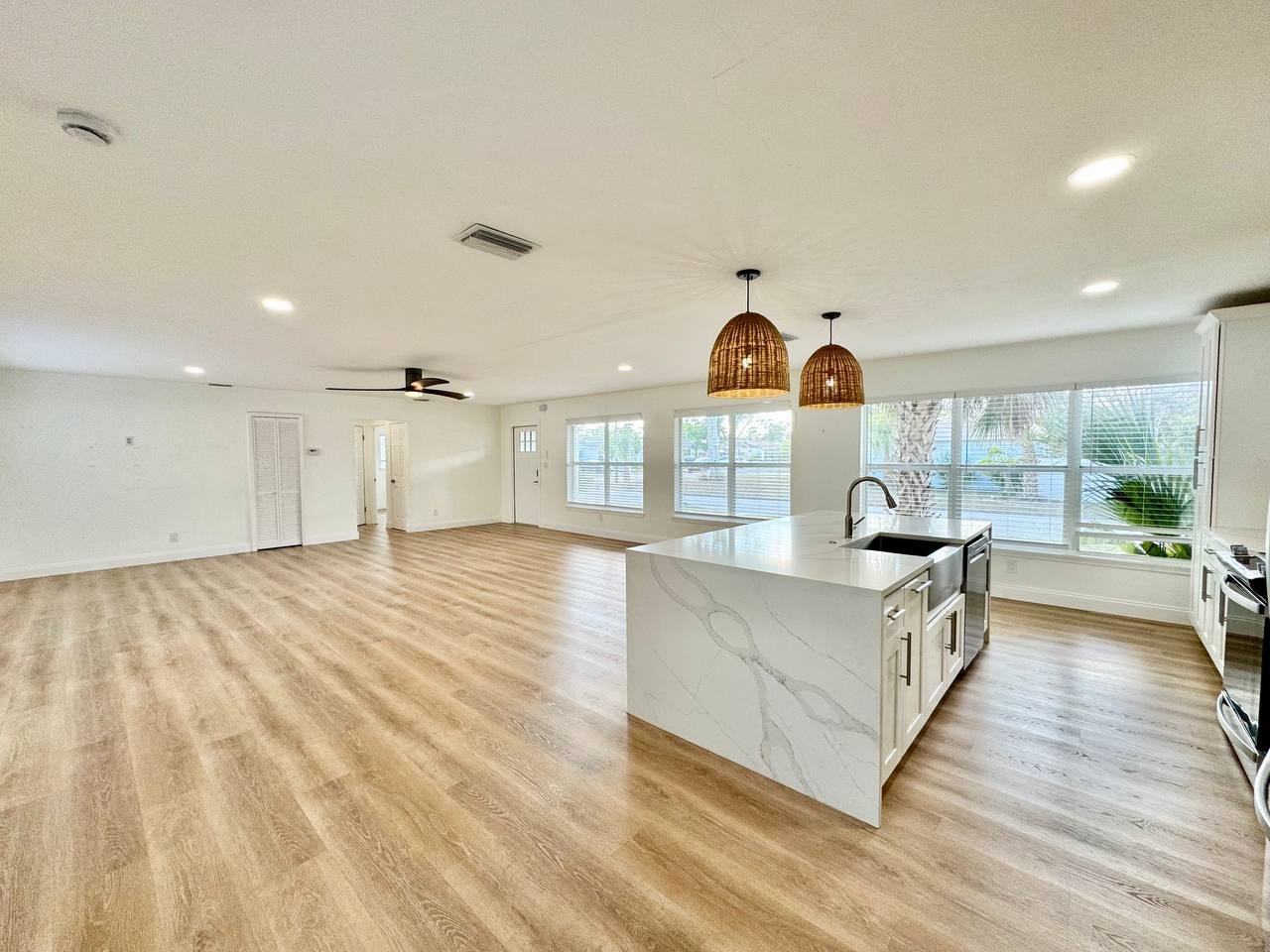 1101 46th St N - Photo 6 of 21