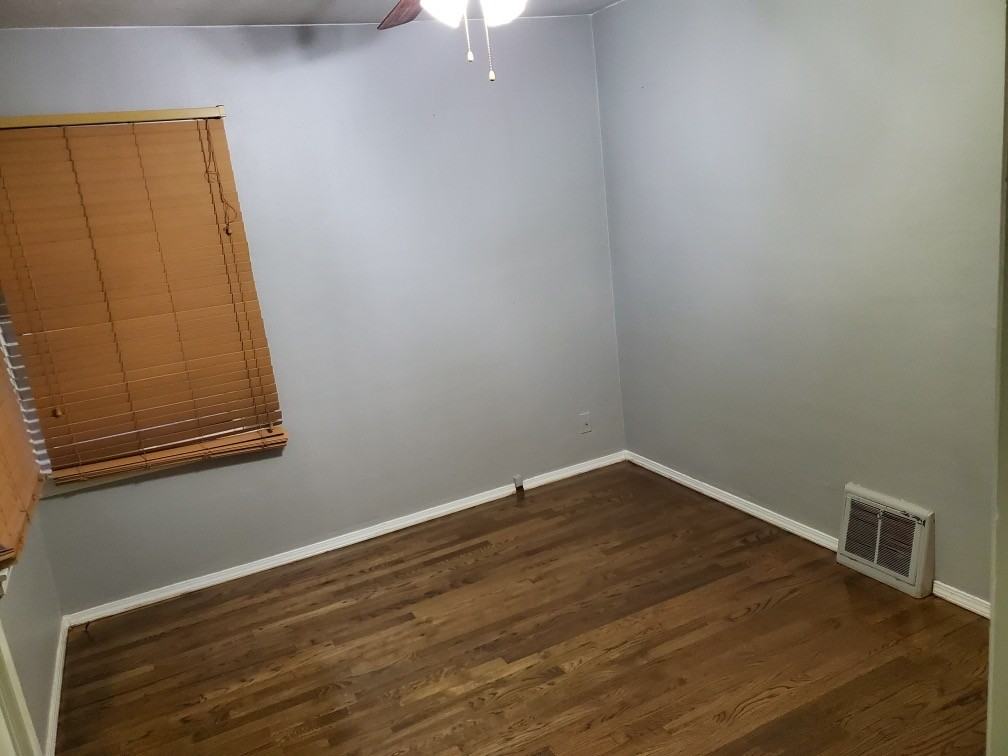 3004 2nd Ave S - Photo 5 of 8