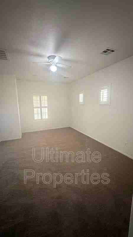2712 S Nielson St - Photo 3 of 8