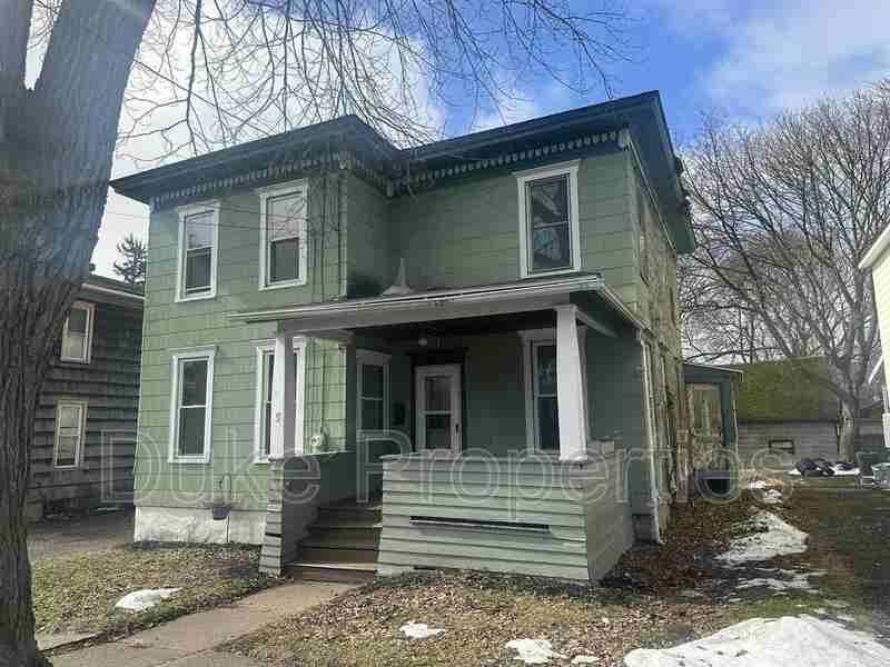 5 Sheridan St - Photo 2 of 26