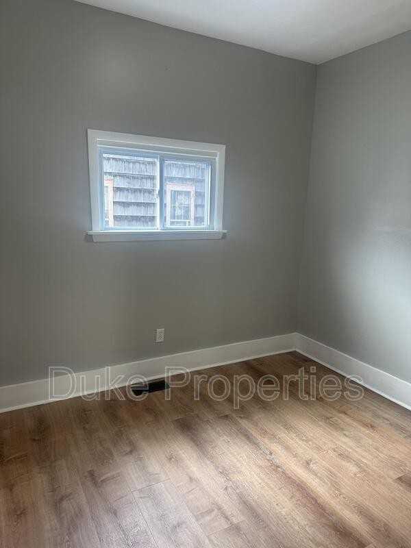 5 Sheridan St - Photo 7 of 26