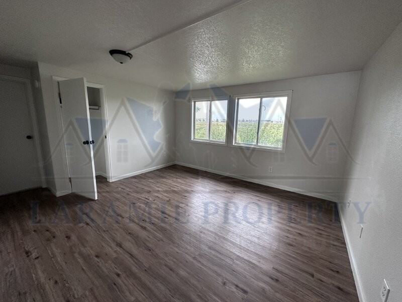 515 Spring Creek Dr #2 - Photo 3 of 8