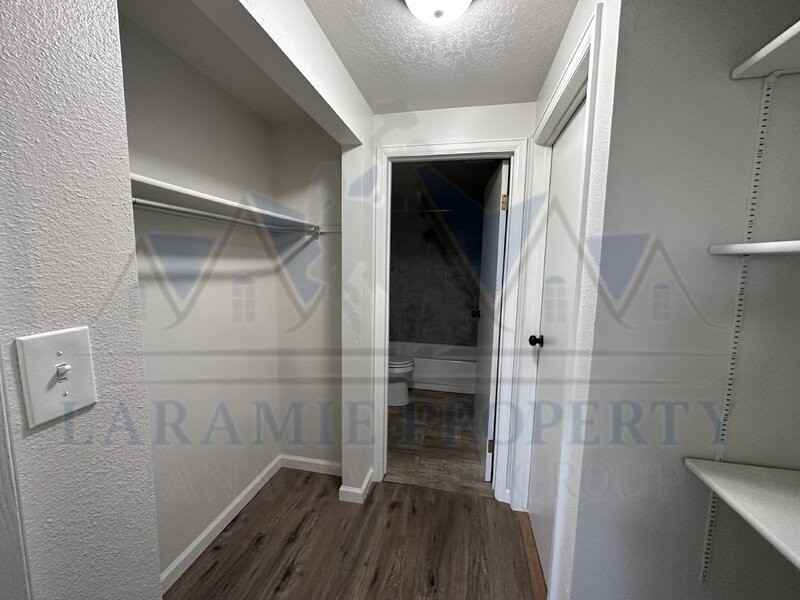 515 Spring Creek Dr #2 - Photo 5 of 8