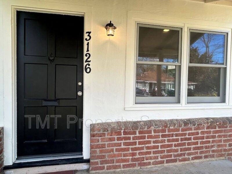 3126 B St - Photo 2 of 9