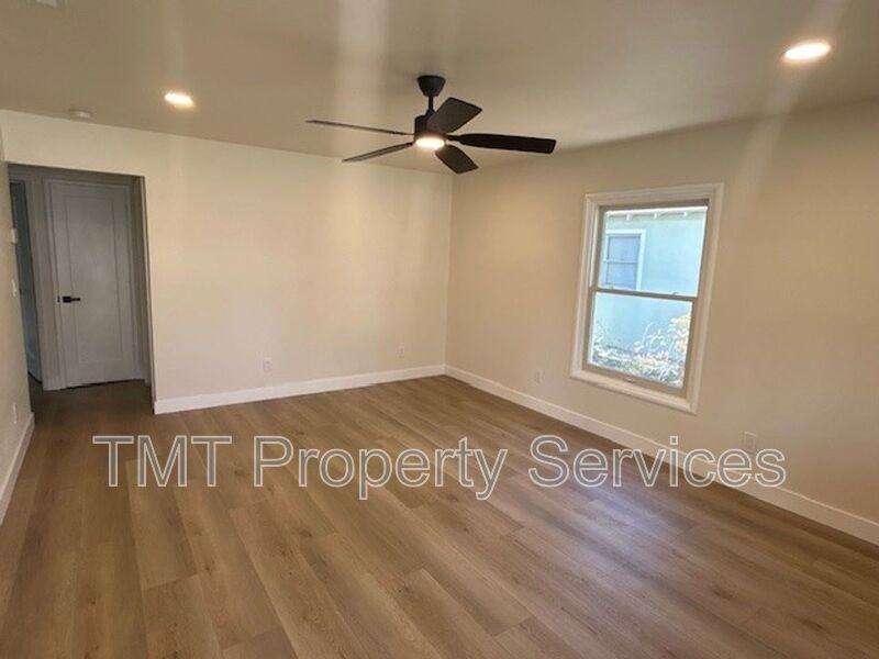 3126 B St - Photo 6 of 9
