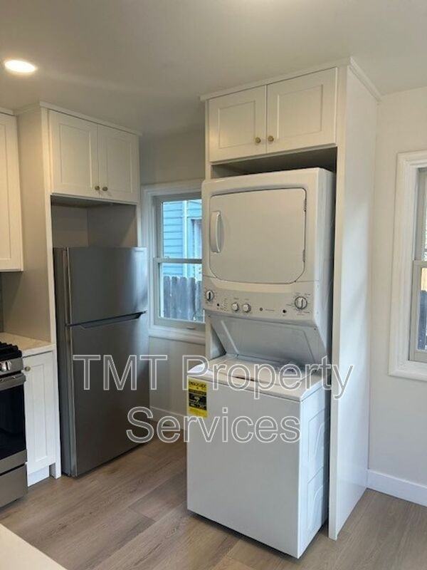 3124 B St - Photo 5 of 7