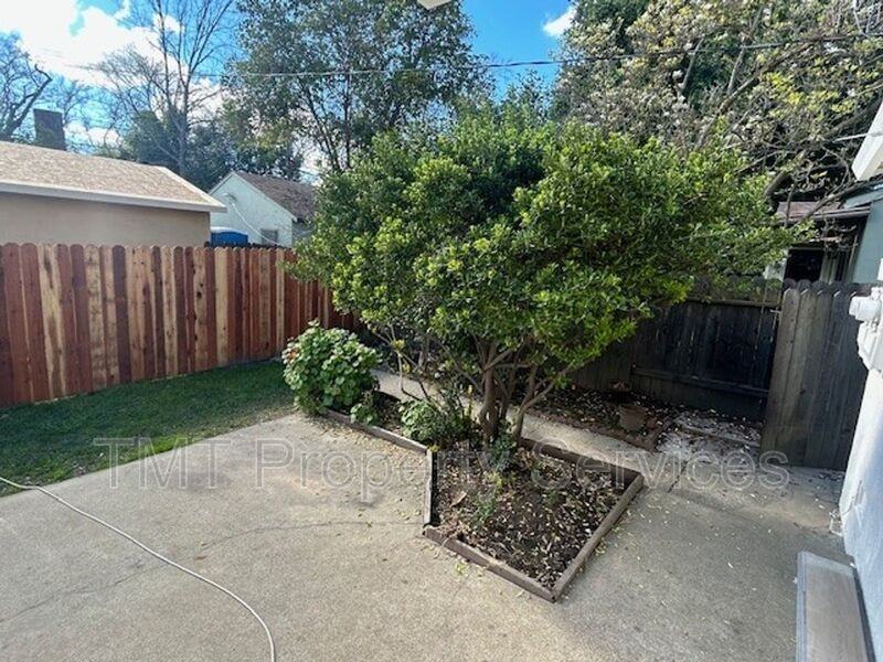 3124 B St - Photo 6 of 7