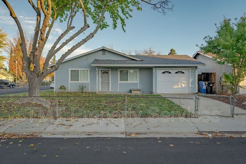 8631 Hummingbird Way