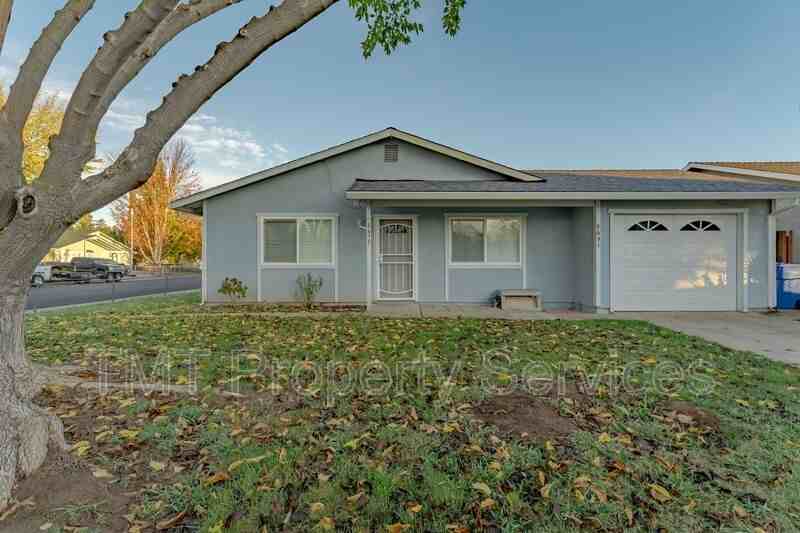 8631 Hummingbird Way - Photo 2 of 29