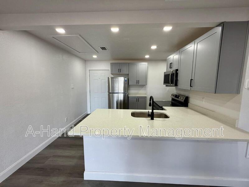 15945 Villa City Rd - Photo 2 of 25