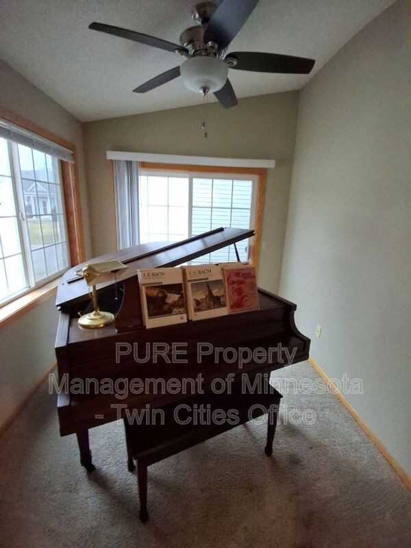 4127 Ruby Ln - Photo 4 of 10