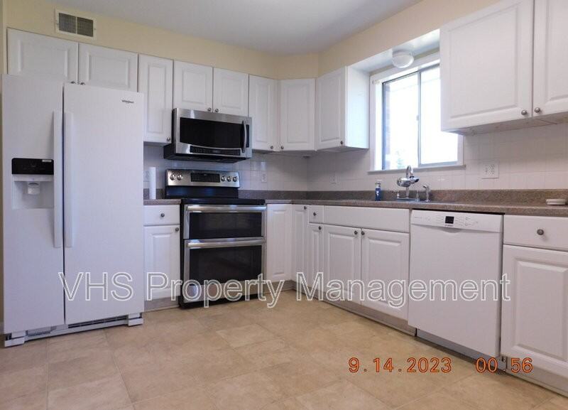 8691 Old Dumfries Rd - Photo 2 of 22