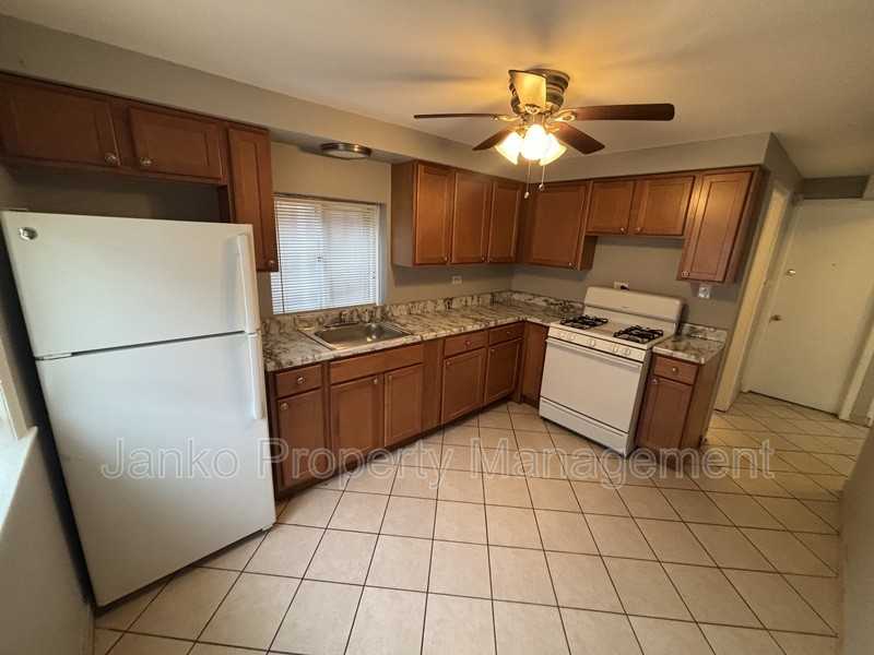 1409 S Central Ave #BE