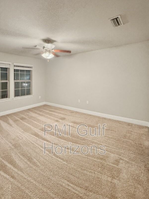 8740 Brown Pelican Cir - Photo 7 of 19