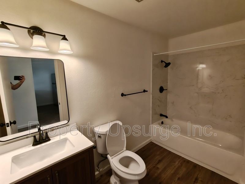 540 South St #15 - Photo 4 of 17