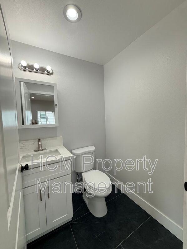 5233 Bellflower Blvd - Photo 7 of 22