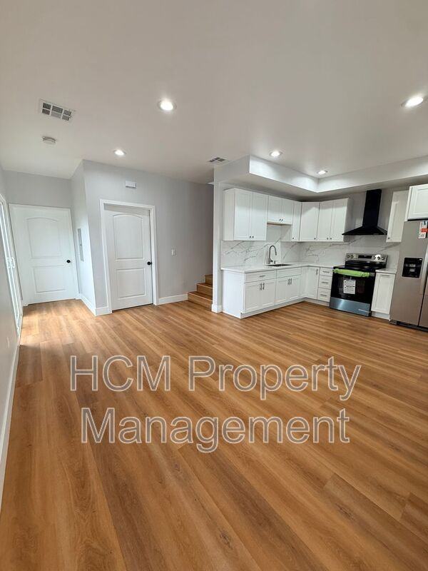 5235 Bellflower Blvd #1 - Photo 4 of 20