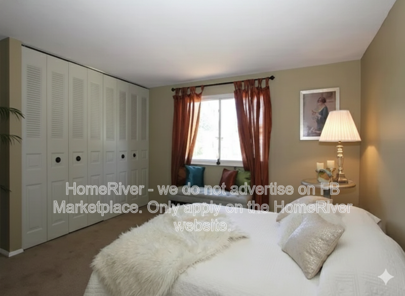 5686 Planet Dr - Photo 4 of 10