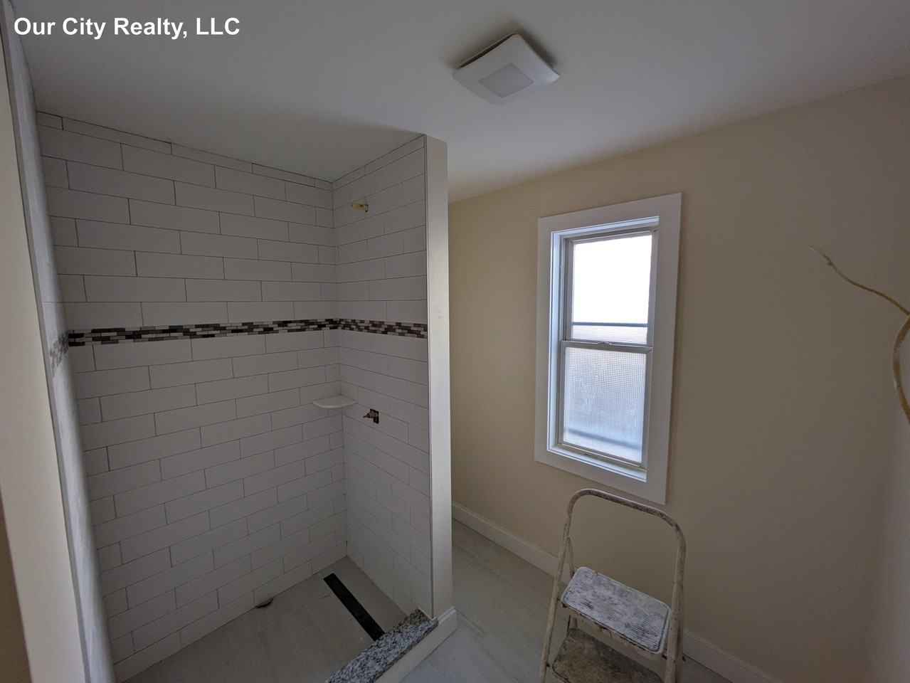 Lowell Cir #1 - Photo 2 of 27