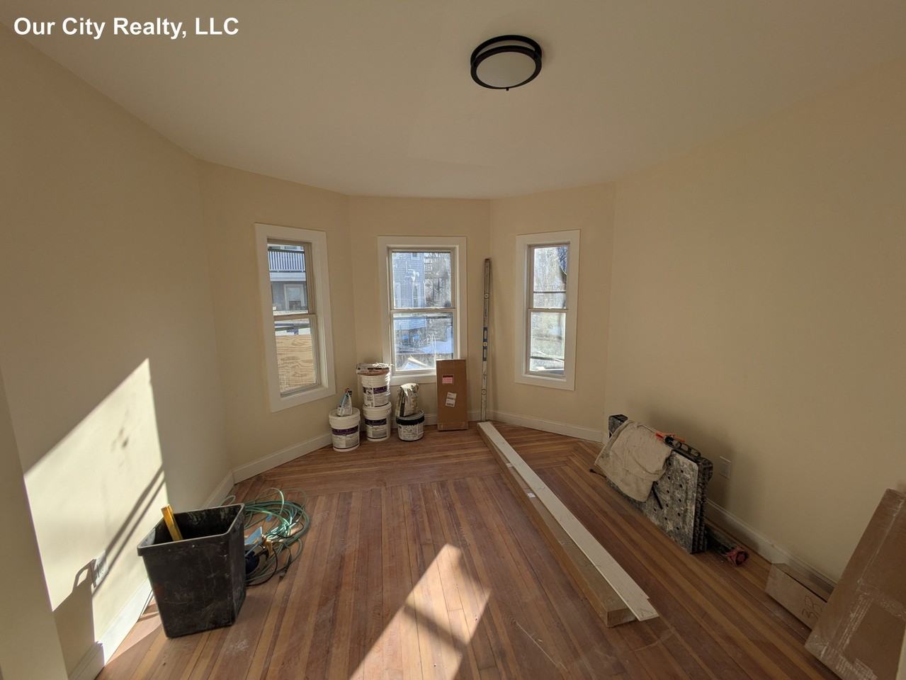 Lowell Cir #1 - Photo 4 of 27