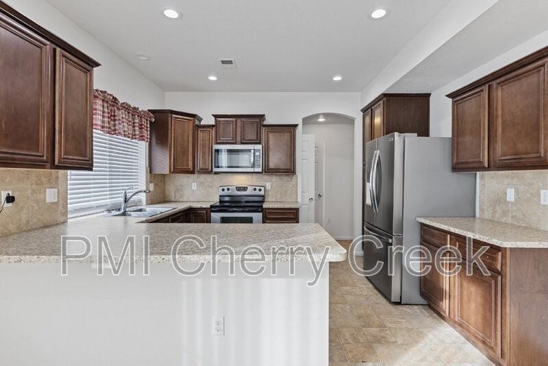 5555 Kirk St - Photo 7 of 29