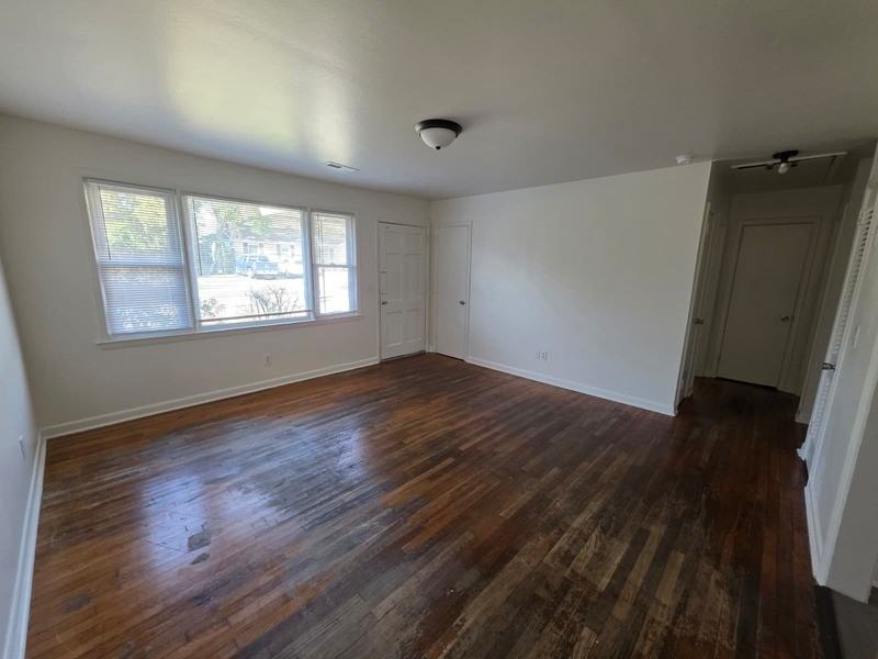 1129 Berkeley St #A - Photo 4 of 7