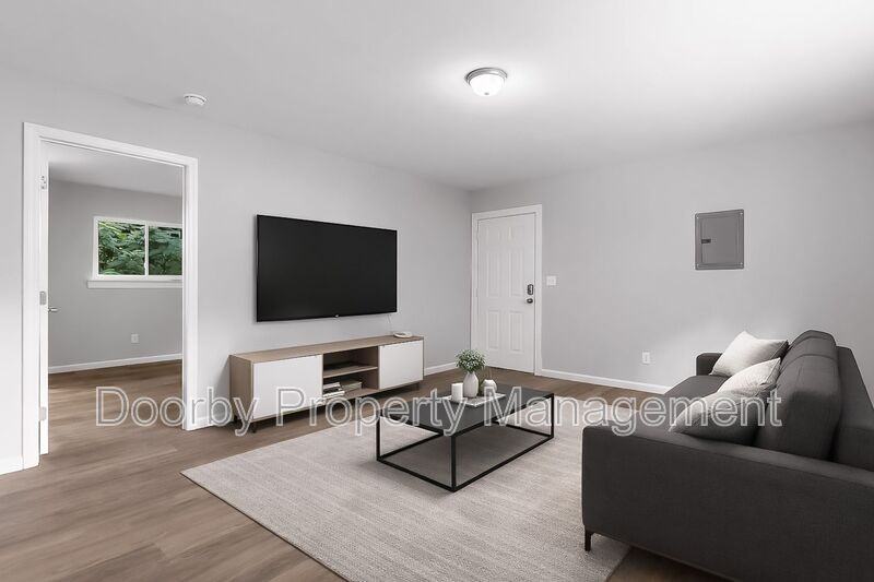 133 W Ridgewood Ave #135 - Photo 6 of 10