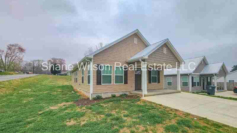 912 Worth St - Photo 2 of 17