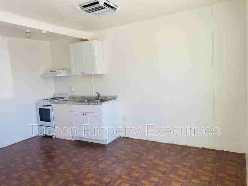 2411 S 6th Ave - Photo 2 of 6