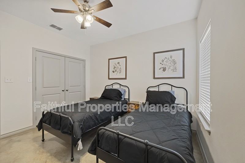 16246 County Road 4137 - Photo 5 of 8