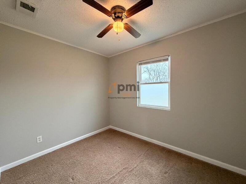 5700 E 10th Ave - Photo 7 of 17