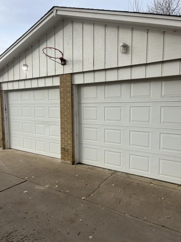 4710 S Lincoln St - Photo 3 of 22