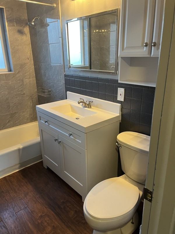 4710 S Lincoln St - Photo 6 of 20