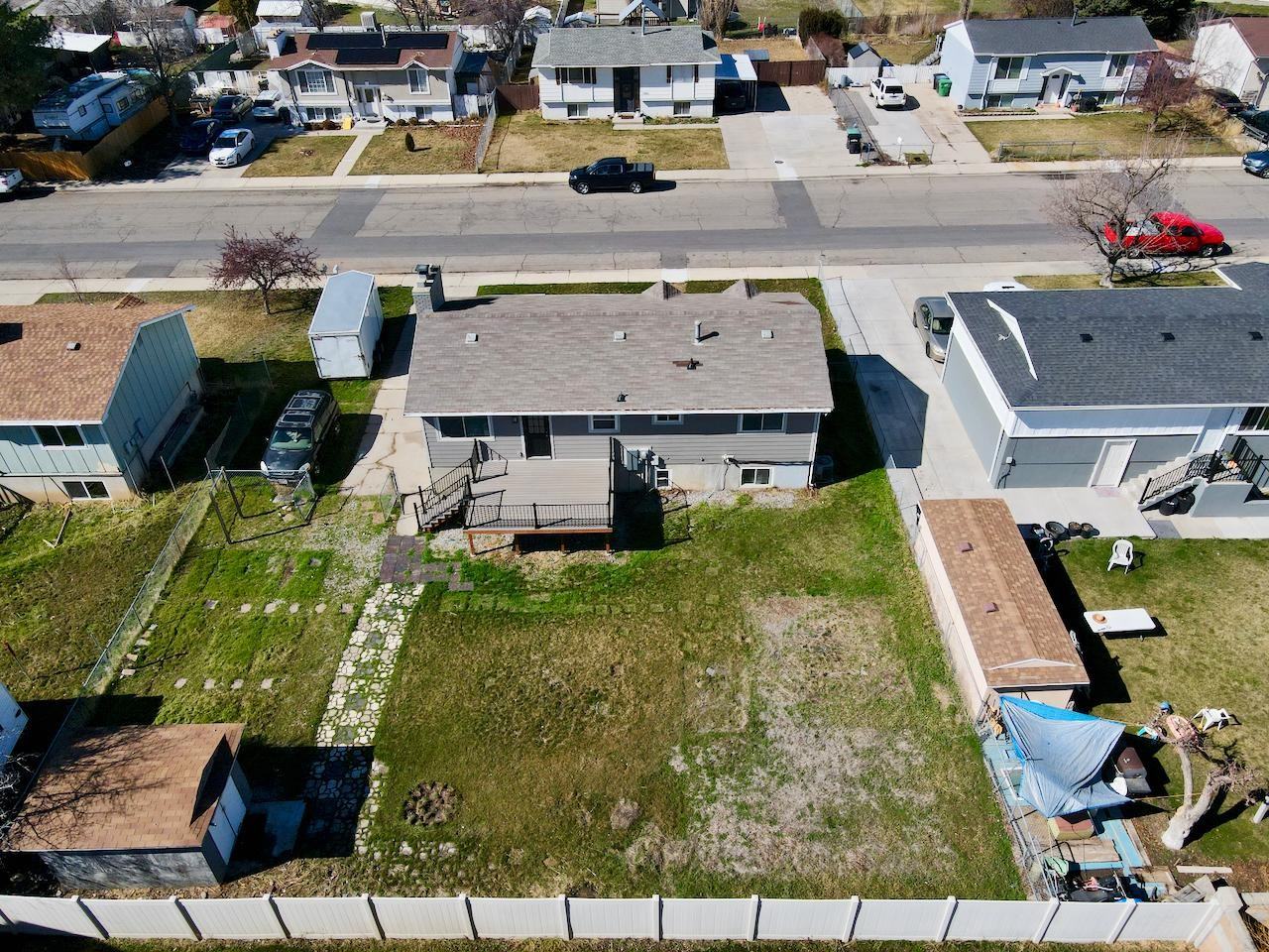 1101 S 680 W - Photo 5 of 13