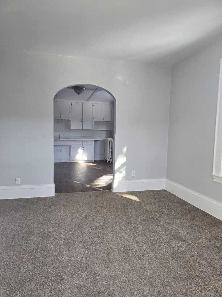 885 Grand Avenue - Photo 6 of 14