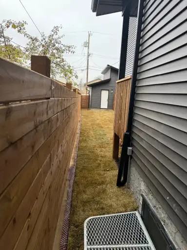 9632 110 Ave Nw - Photo 2 of 4