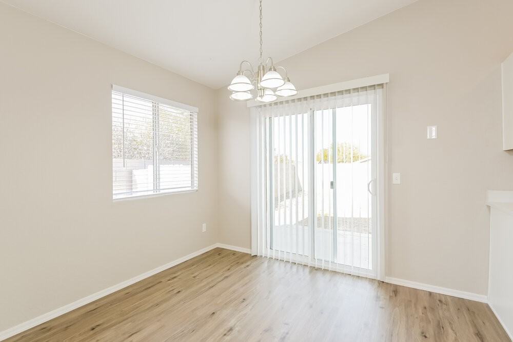 9009 E Kinross Dr - Photo 6 of 16