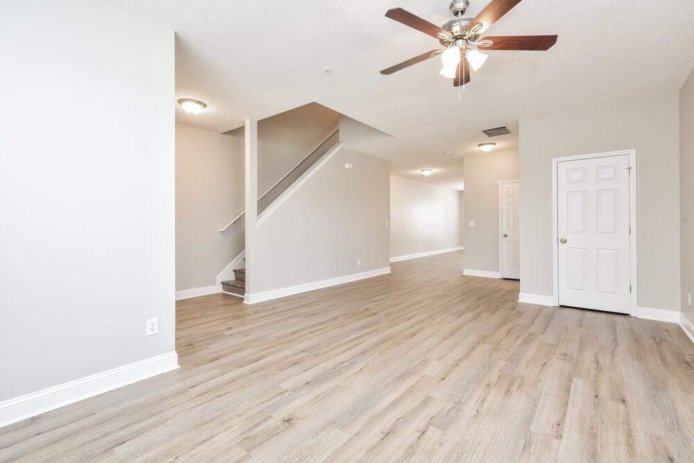 206 Odyssey Turn - Photo 4 of 17