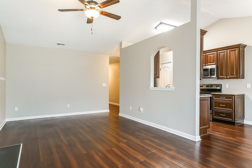 5515 Scenic Brook Ln - Photo 5 of 16