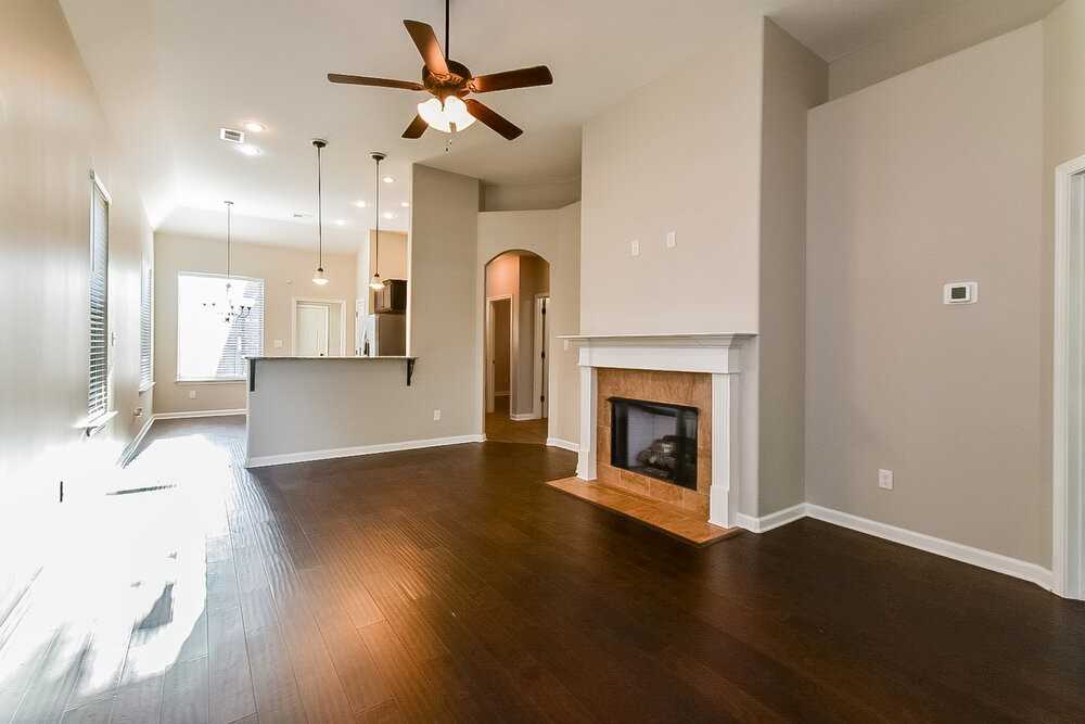 6893 Raleigh Lagrange Rd - Photo 5 of 17