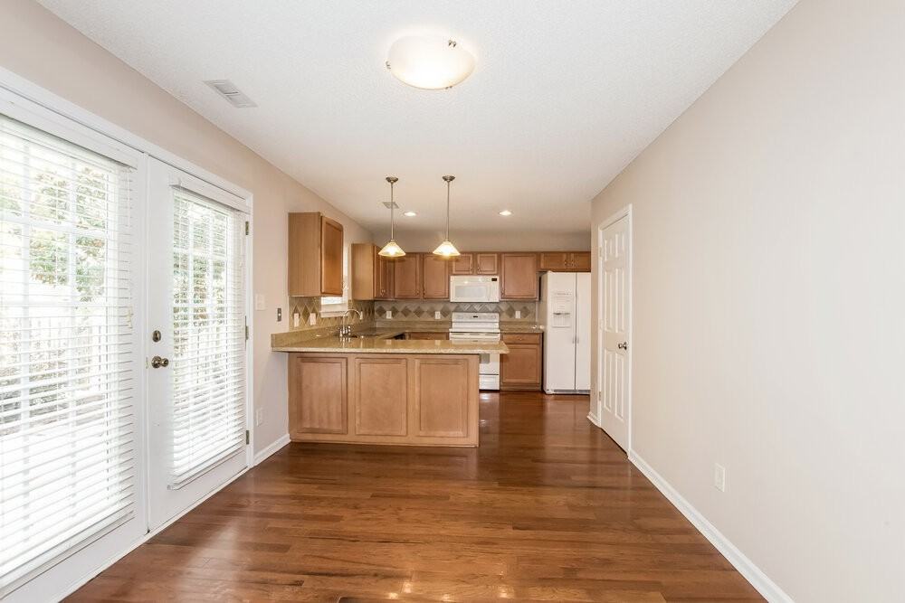 10625 Haddington Dr Nw - Photo 7 of 17