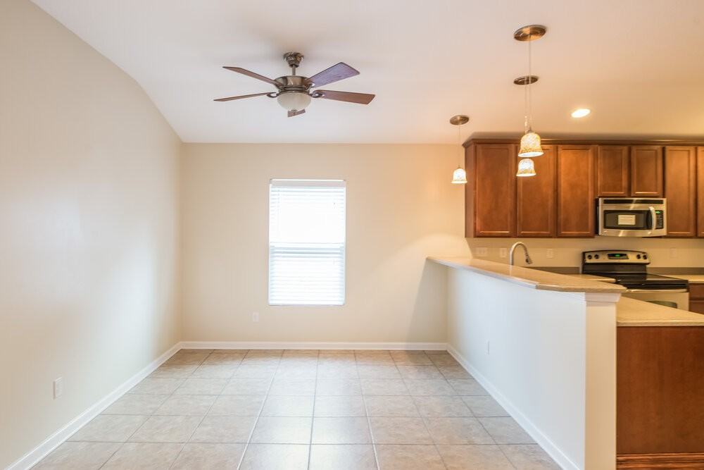 108 Corral Cir - Photo 6 of 18