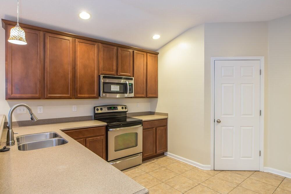 108 Corral Cir - Photo 7 of 18