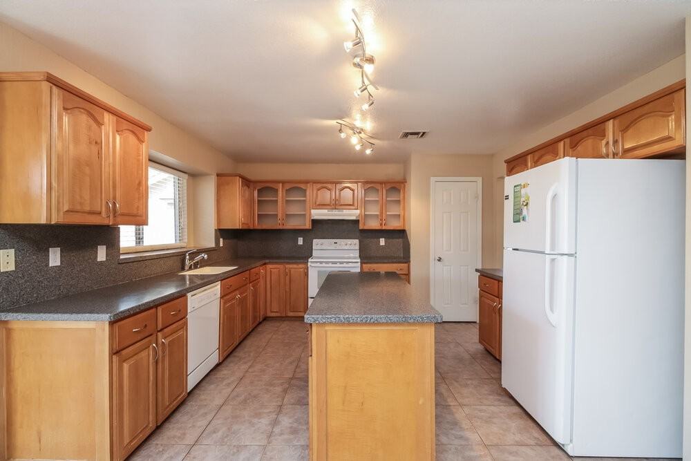 4214 E Saltsage Dr - Photo 6 of 16