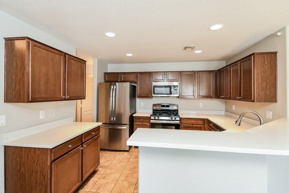 1126 E Daniella Dr - Photo 6 of 16