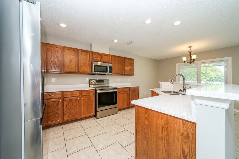 2371 Adams Lake Blvd - Photo 5 of 15