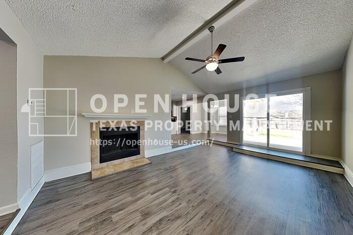 7524 Cedarhill Rd - Photo 4 of 24